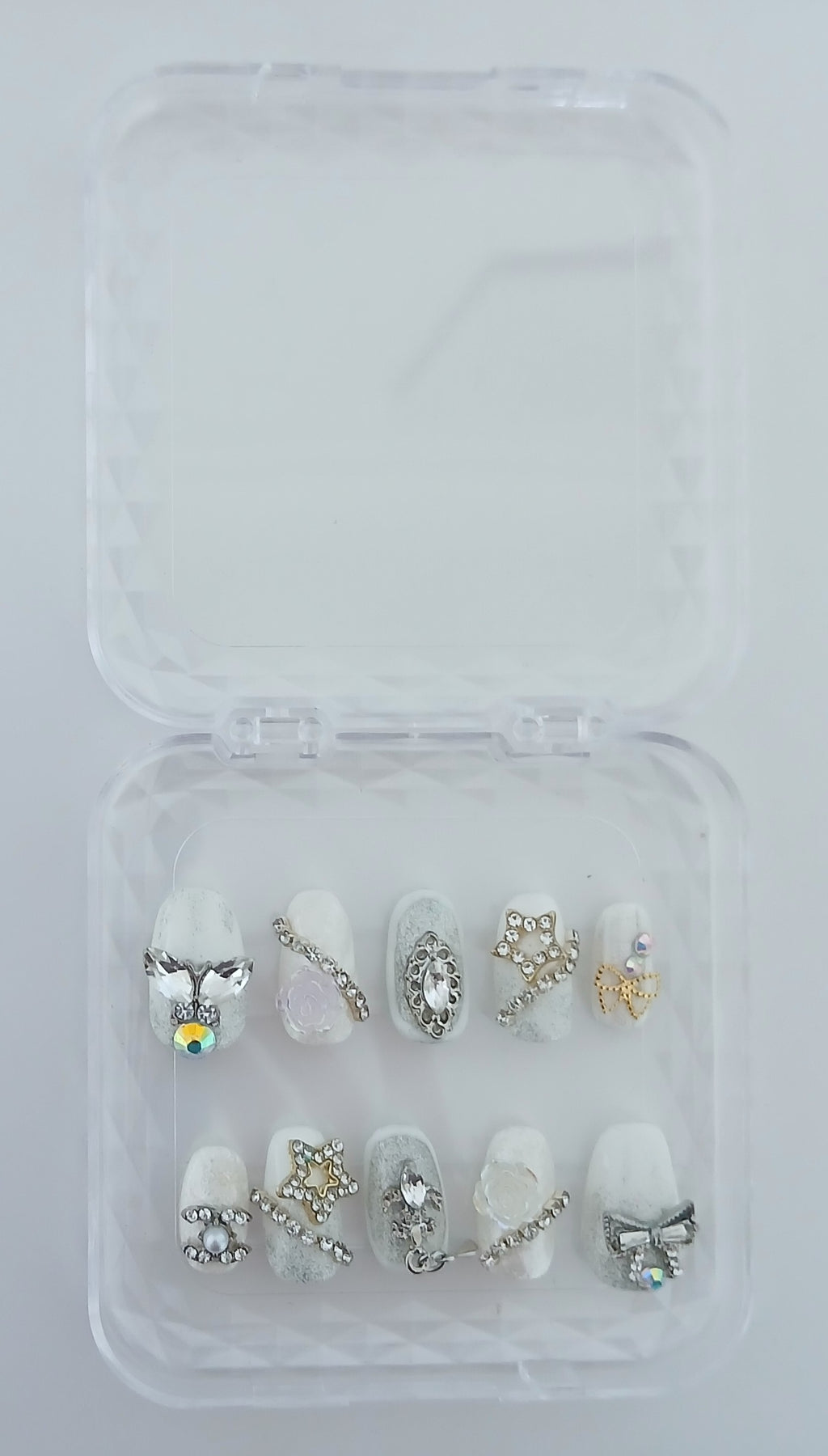 Princess Press On Nails — White Elegant Set for Special Occasions
